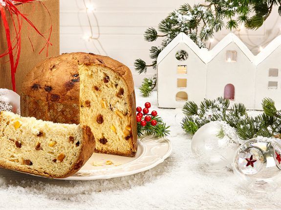 panettone tipico della tradizione artigiana milanese