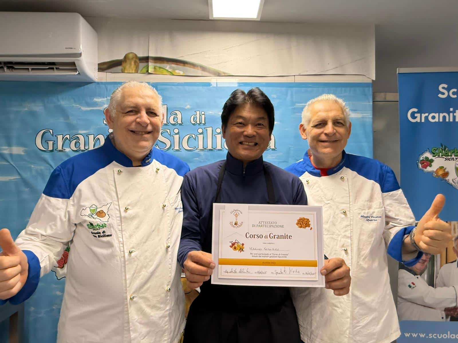 Alessandro e Vincenzo Squatrito con maestro gelatiere asiatico