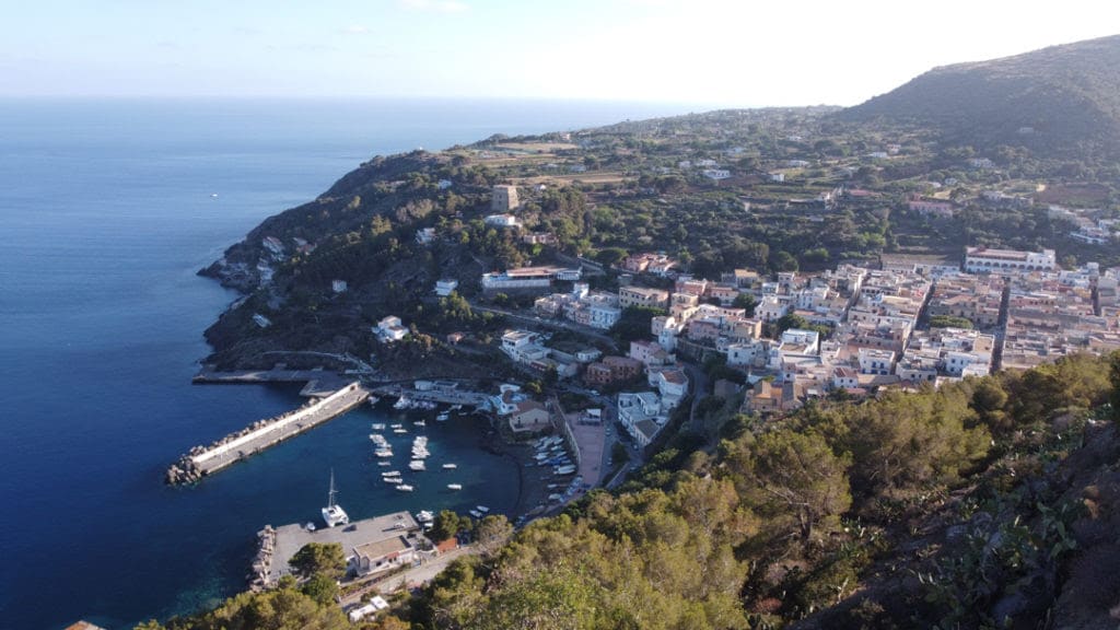 Ustica dall'alto